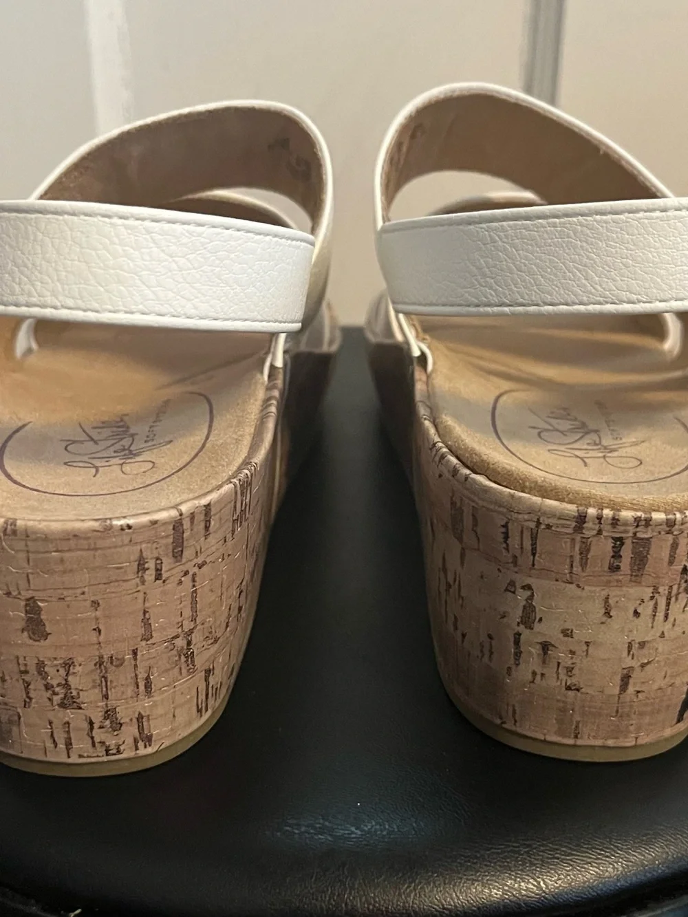 New Women’s Life Stride White Strappy Cork Wedge Sandals